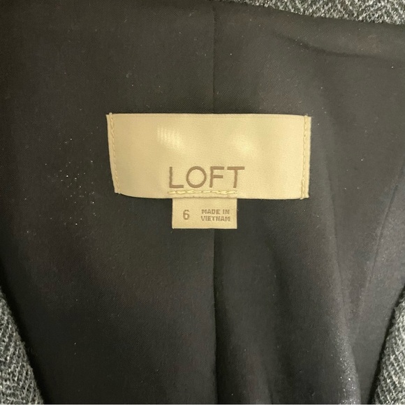 LOFT Blue/ Gray Herringbone Blazer with Navy Elbow Patches Size 6 - Picture 7 of 10